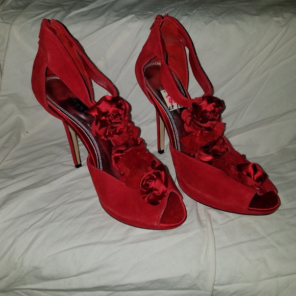 Bakers red high heels 10 - Picture 7 of 9